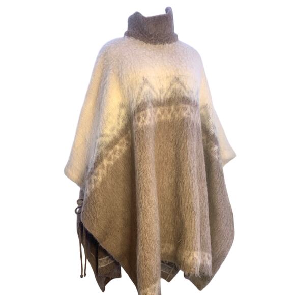 Vintage 1970's TUNDRA 100% Scandinavian Virgin Wool Poncho, Ivory Brown One Size - Picture 1 of 16